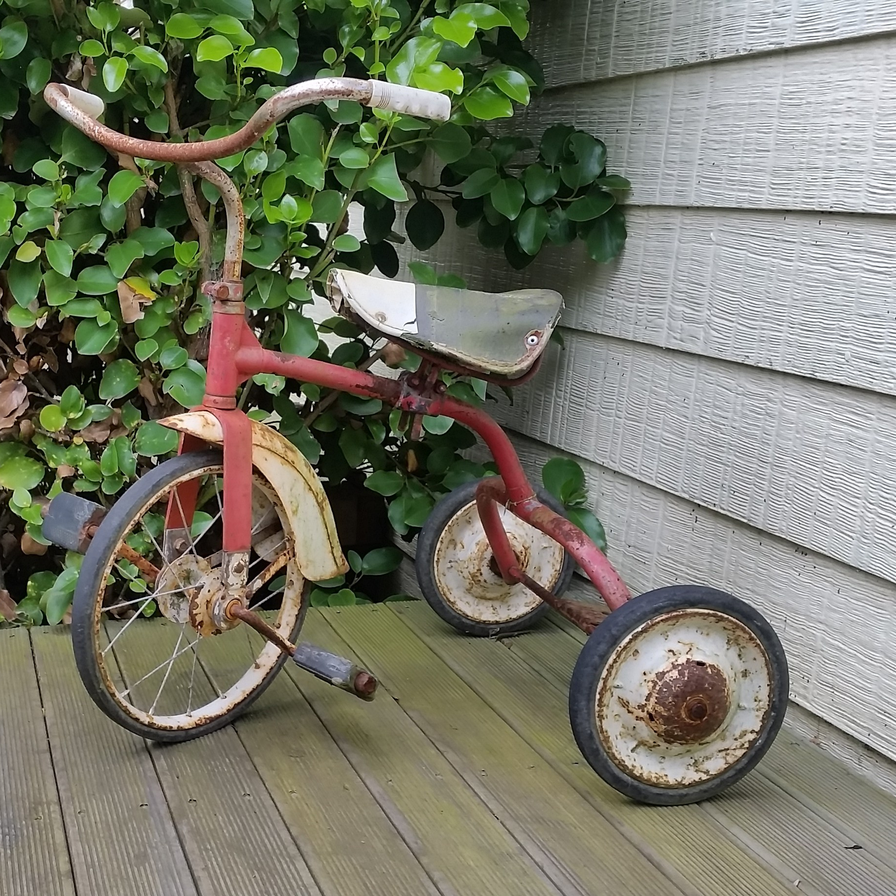 Designer Cottage garden and arts offer a glimpse of what heritage and cultural once established around the house and cottages.